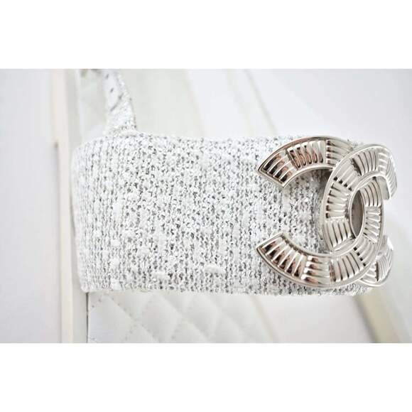 Chanel 19C White Silver Fantasy Fabric CC Logo Ankle Strap Toe Sandal Flat 40.5c - Picture 8 of 12